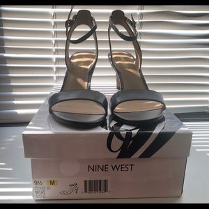 Nine West Jazz shoes leather (size 9.5)